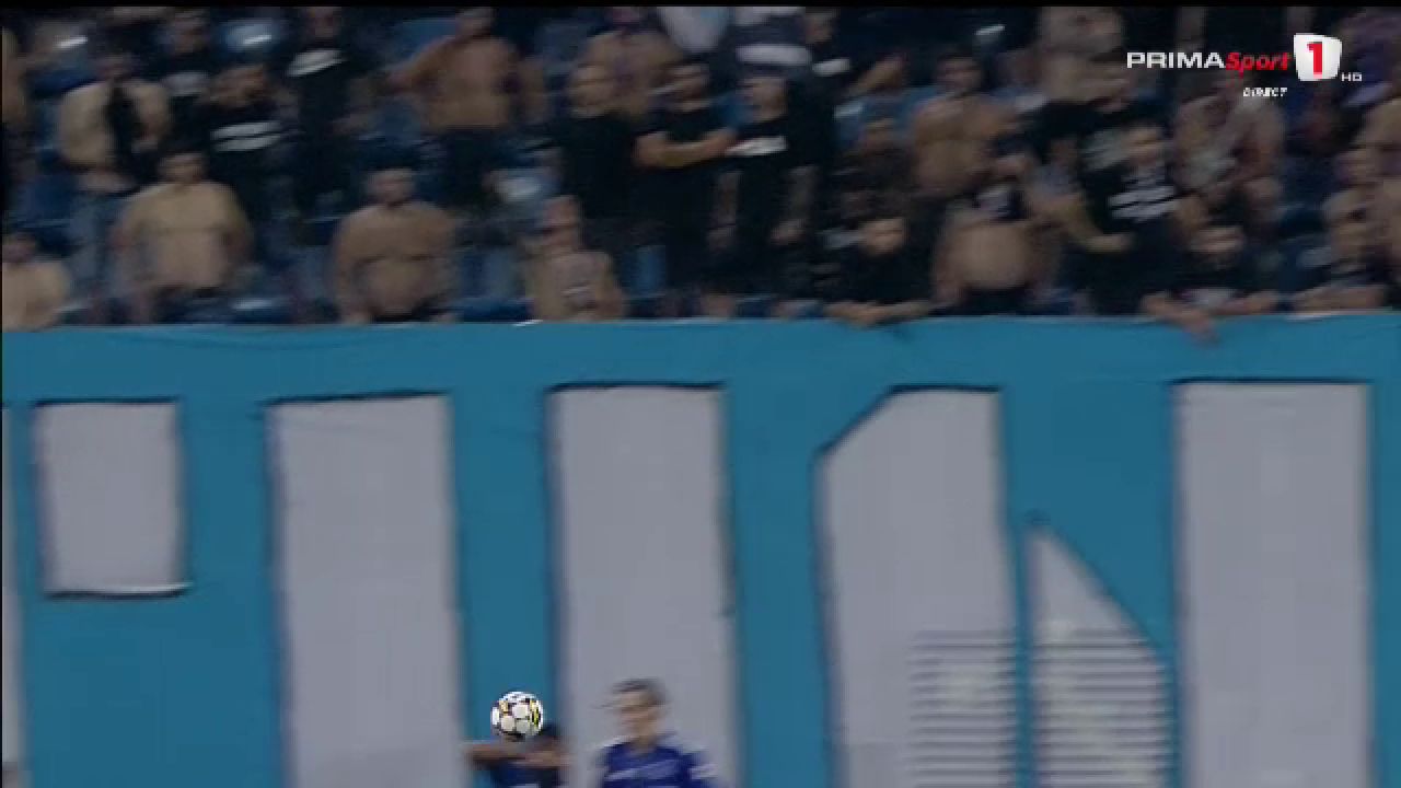 Istvan Kovacs, prestație slabă în prima repriză a derby-ului Craiovei! N-a văzut primul penalty, al doilea n-a fost_4