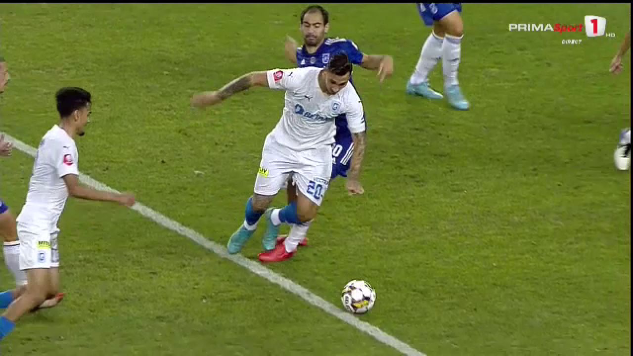 Istvan Kovacs, prestație slabă în prima repriză a derby-ului Craiovei! N-a văzut primul penalty, al doilea n-a fost_2