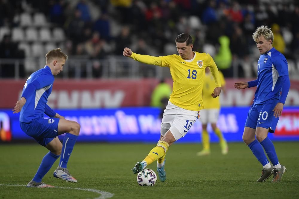 Miculescu, pe poziția greșită la FCSB? Unde crede Cornel Dinu că s-ar potrivi mai bine_6