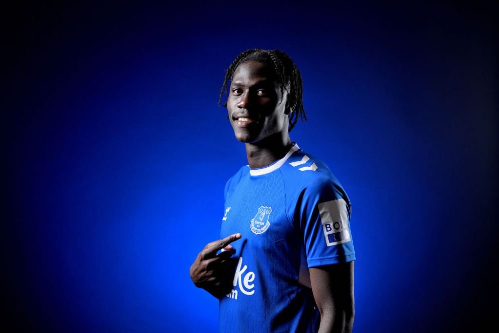 Transfer de top pentru Everton! Cât a plătit pentru un mijlocaș de 20 de ani_7