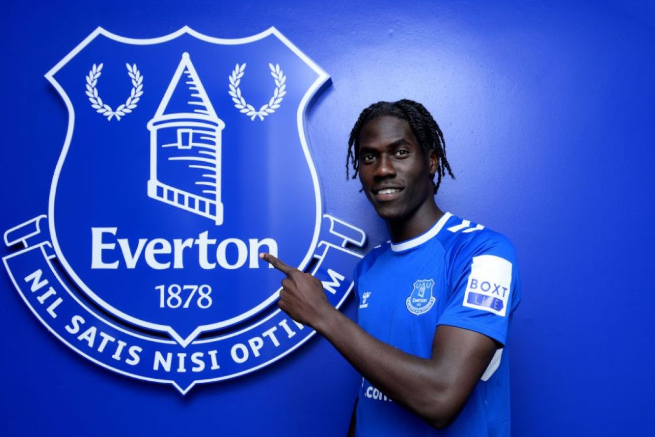 Transfer de top pentru Everton! Cât a plătit pentru un mijlocaș de 20 de ani_9