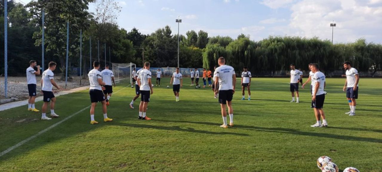 Mirel Rădoi a condus primul antrenament la Universitatea Craiova. Jucătorii „exilați” au revenit în lot_11