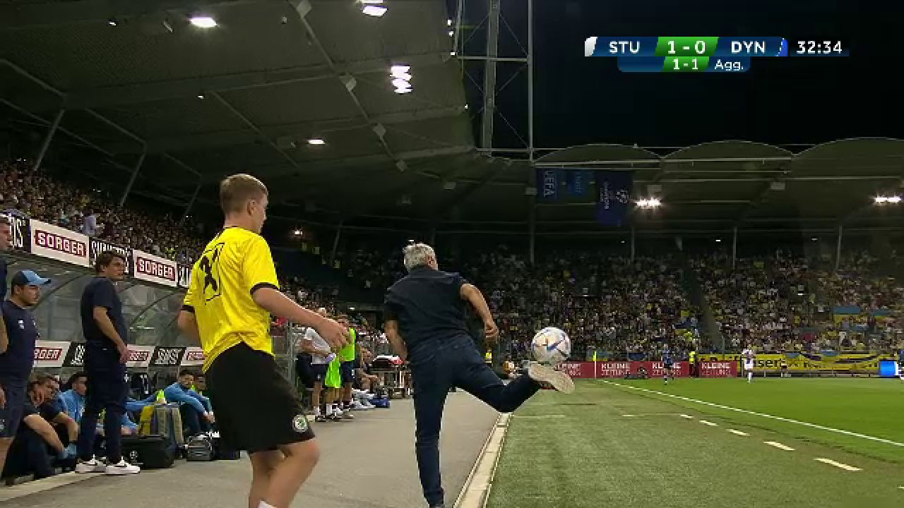 Mircea Lucescu a oferit faza serii! Preluare perfectă făcută de antrenorul lui Dinamo Kiev_7