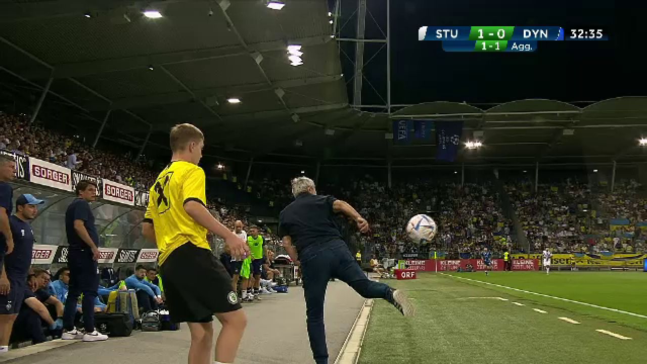 Mircea Lucescu a oferit faza serii! Preluare perfectă făcută de antrenorul lui Dinamo Kiev_10