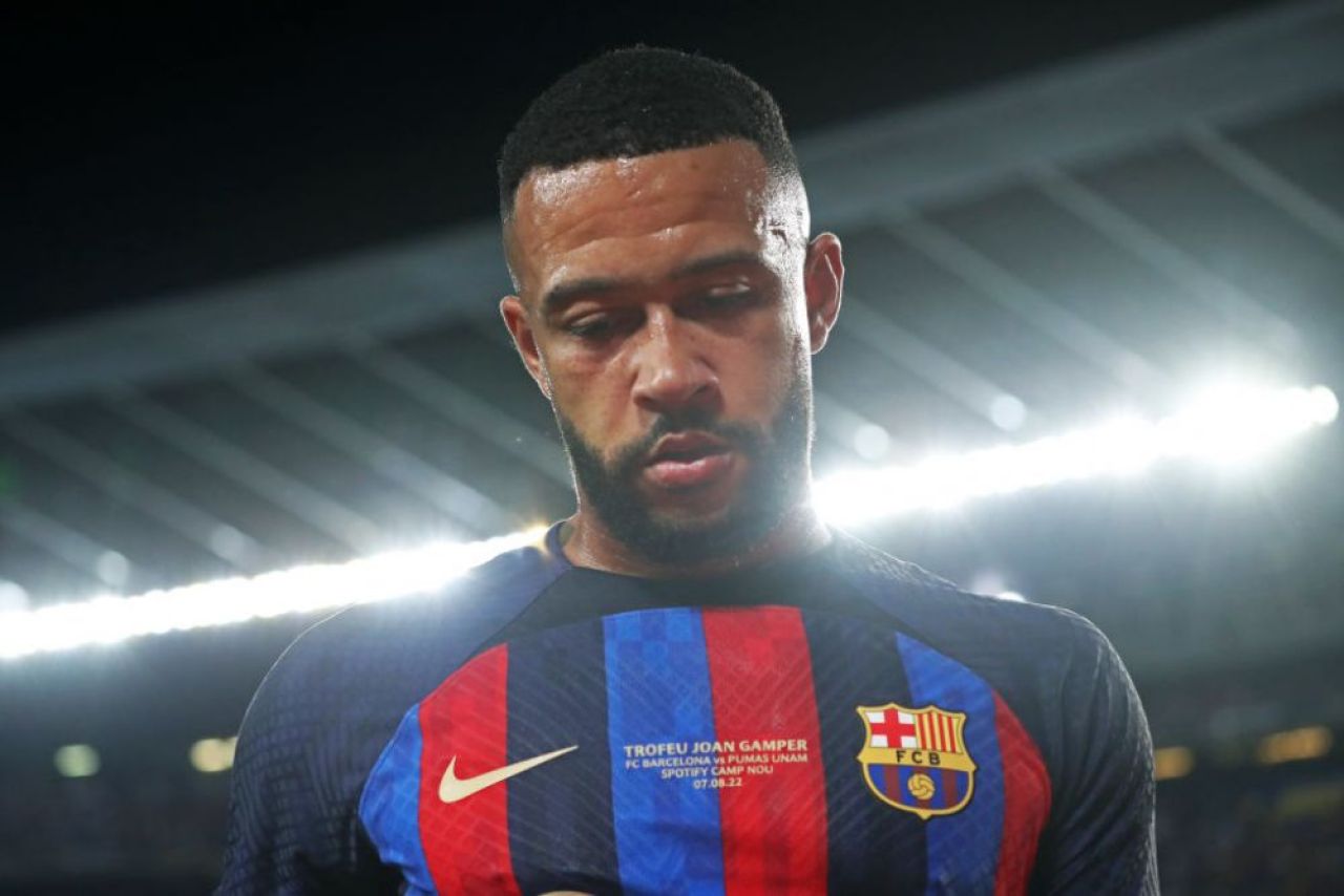Are contractul pe masă! Singurul lucru care mai stă în calea transferului lui Memphis Depay de la Barcelona_1