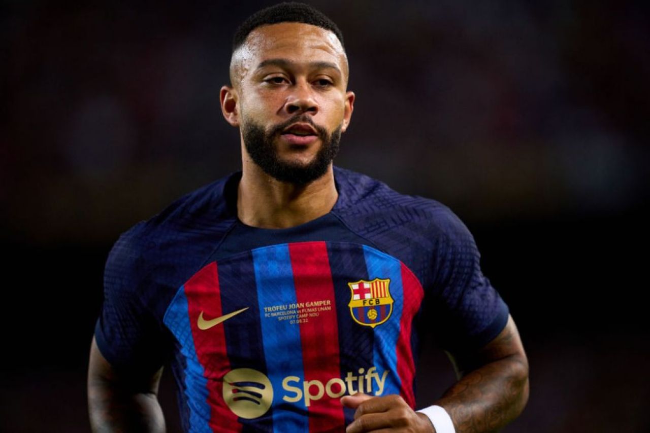 Are contractul pe masă! Singurul lucru care mai stă în calea transferului lui Memphis Depay de la Barcelona_7