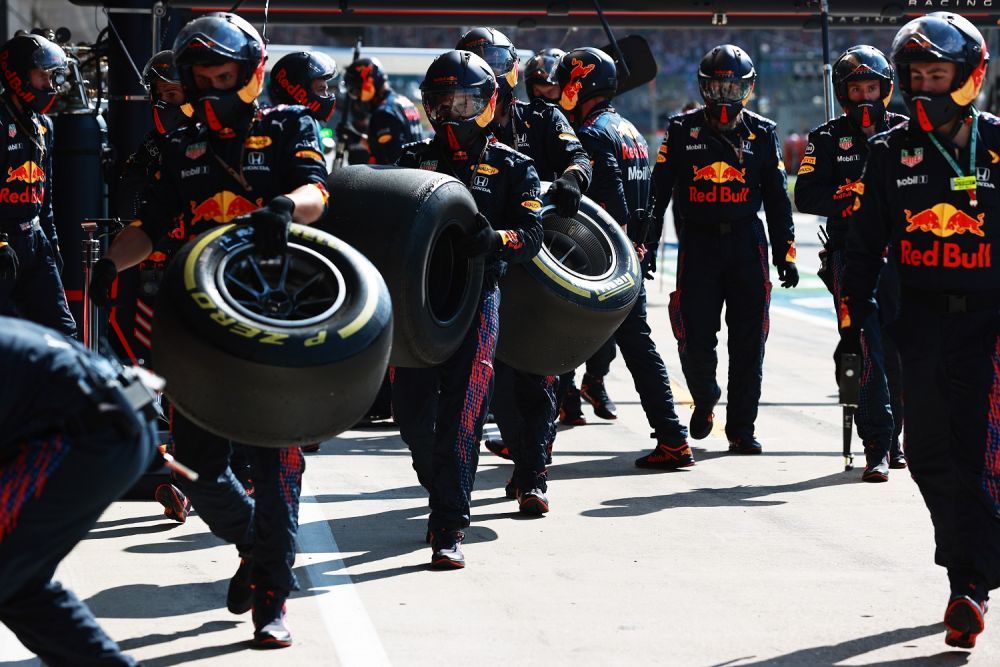 Din spatele ecranelor, în fața ta: Red Bull Racing încinge atmosfera în București pe 10 septembrie _11