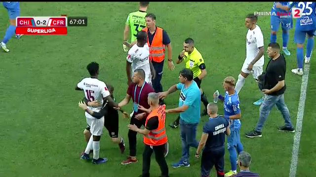 A venit nota de plată pentru CFR Cluj! Cât vor fi suspendați Dan Petrescu, Yeboah și Debeljuh după meciul cu Chindia_12