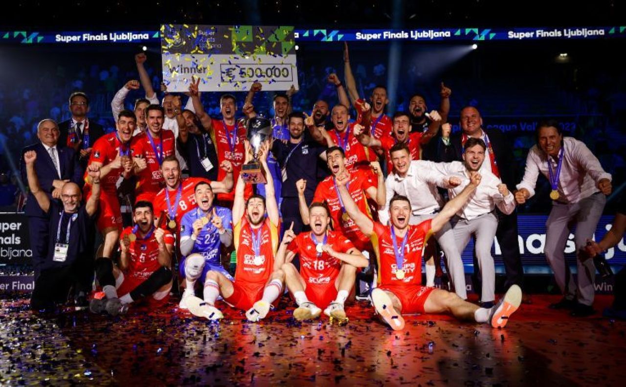 Gianni Crețu, românul care a câștigat în ultimul sezon Liga Campionilor, a fost numit selecționer și va antrena la Mondiale!_5