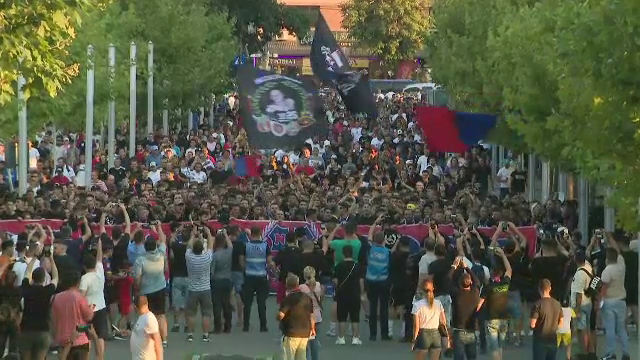 FCSB - DAC Dunajska | Atmosferă incendiară la Arena Națională înaintea meciului. Cum și-a susținut Peluza Nord favoriții_7