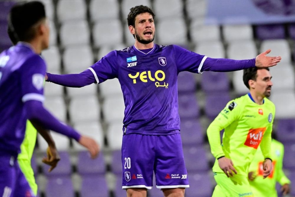 Atacantul cu CV impresionant pe care CFR Cluj vrea să-l transfere în locul lui Gabriel Debeljuh_2