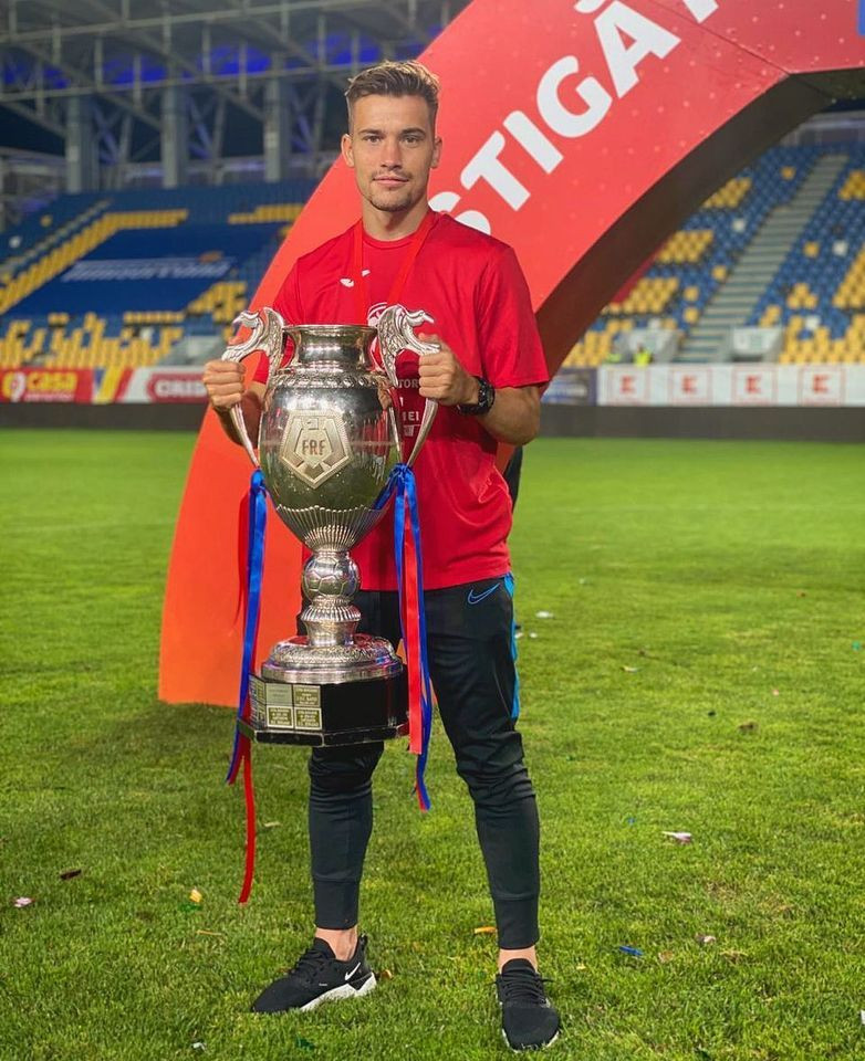 De ce e Darius Olaru un 