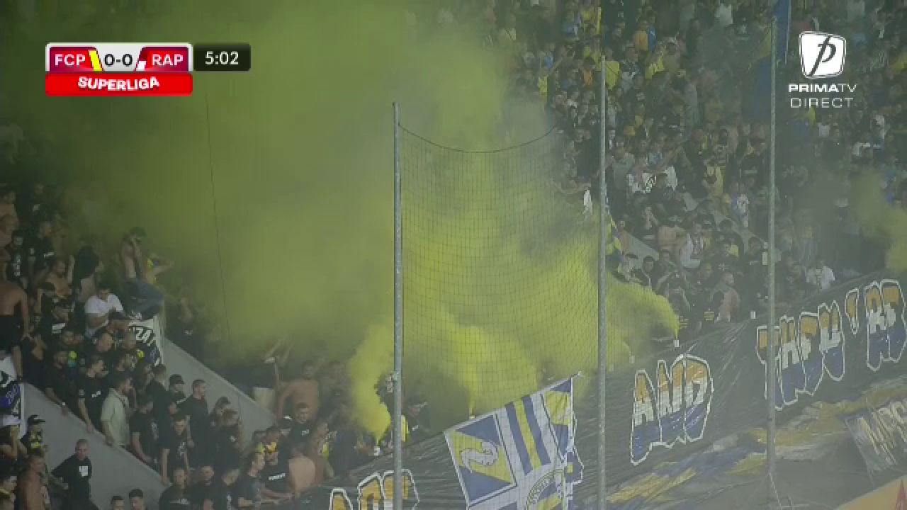 Petrolul - Rapid 1-0 | Mutu îl încurajează pe Moldovan în urma gafei incontestabile: „E cel mai bun din țară”_3