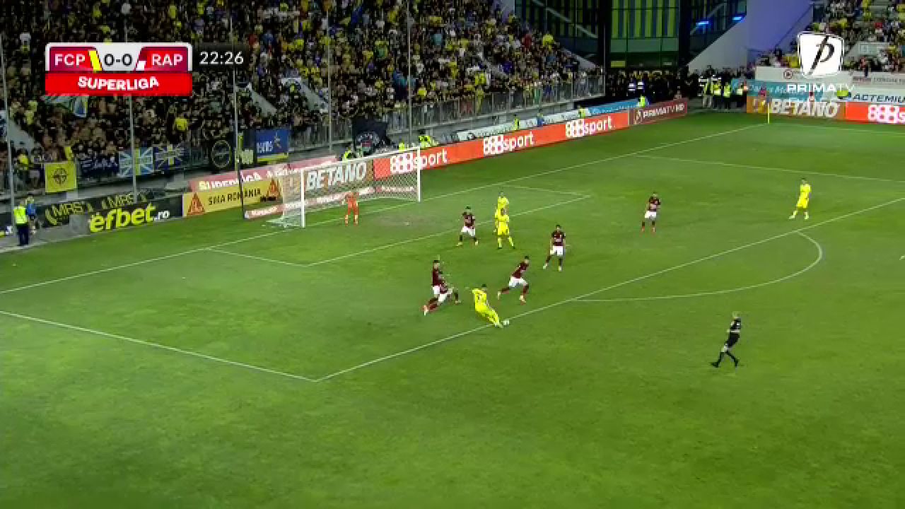 Petrolul - Rapid 1-0 | Mutu îl încurajează pe Moldovan în urma gafei incontestabile: „E cel mai bun din țară”_10