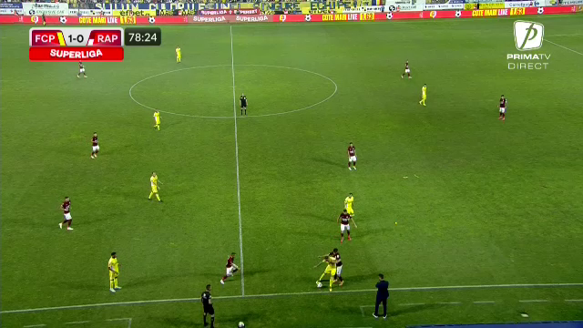 Petrolul - Rapid 1-0 | Mutu îl încurajează pe Moldovan în urma gafei incontestabile: „E cel mai bun din țară”_12