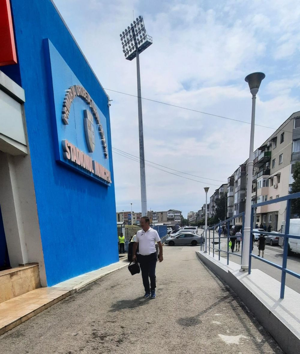 Surpriză pentru Mirel Rădoi! Cine &icirc;l va susține din tribune la Severin, &icirc;n Universitatea Craiova - CS Mioveni