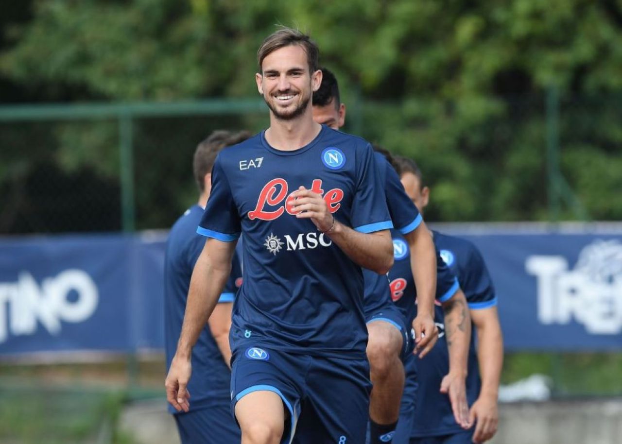 Mijlocașul curtat de Paris Saint-Germain nu a fost inclus în lotul echipei sale. Când se face transferul_5