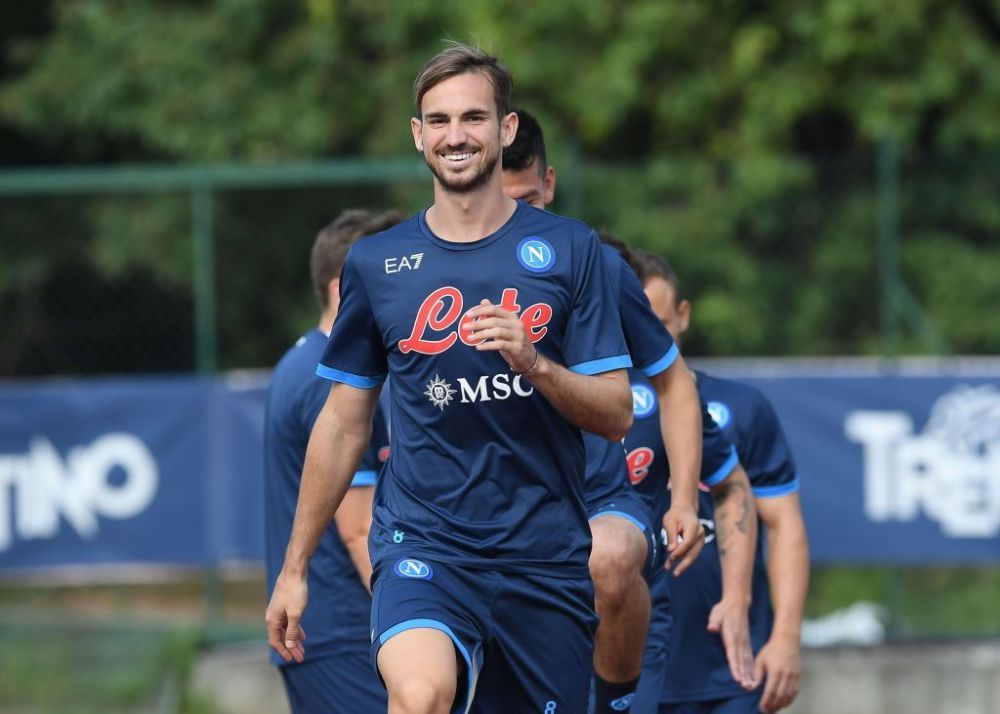 Mijlocașul curtat de Paris Saint-Germain nu a fost inclus în lotul echipei sale. Când se face transferul_5