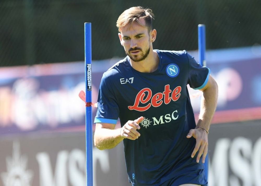 Mijlocașul curtat de Paris Saint-Germain nu a fost inclus în lotul echipei sale. Când se face transferul_6