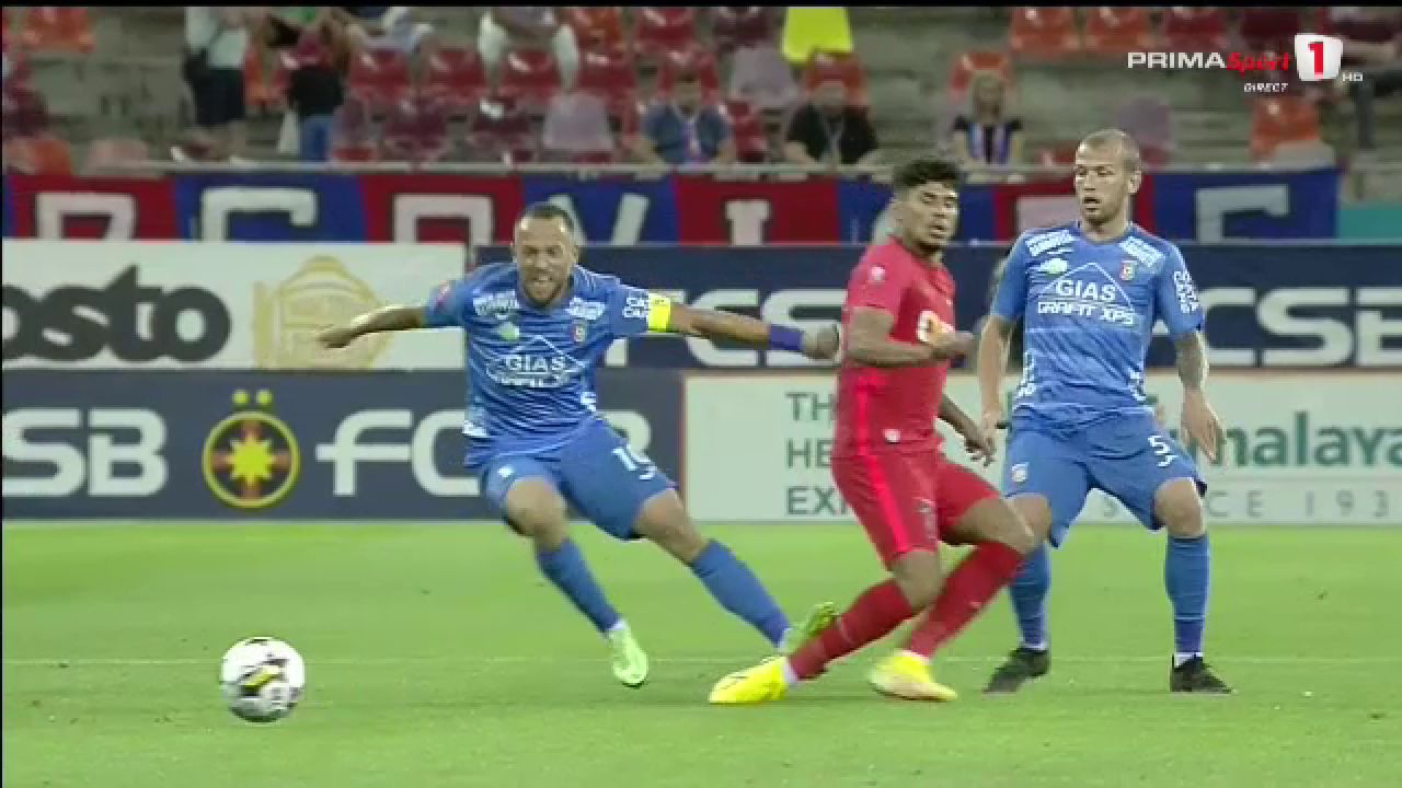 Emoții pentru fanii FCSB-ului! Florinel Coman, faultat grosolan de Neguț! Atacantul Chindiei a văzut cartonașul roșu _1