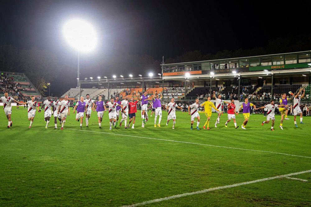 Radu Drăgușin, la înălțime! Ce au scris italienii după debutul românului în Serie B_6