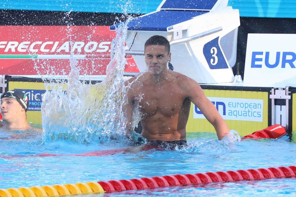 AUR + AUR. David Popovici, primul și în finala de la 200 m liber, la C.E. din Roma. A corectat și recordul mondial de juniori _1