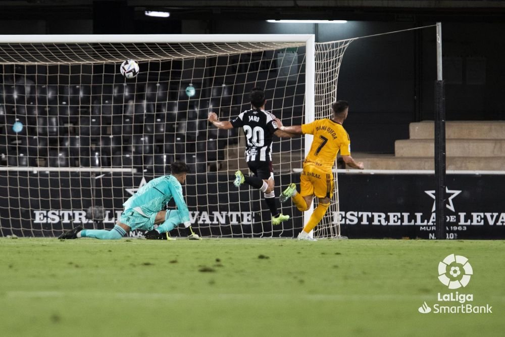 Alex Pașcanu, ”ministrul apărării” la Ponferradina! I-a avut ca adversari pe Borja Valle și pe ”killer”-ul României de la Euro 2016, Sadiku_3