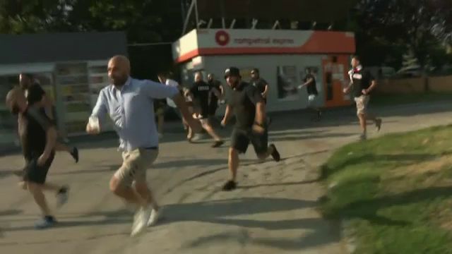 Bătaie între suporteri înainte de Dinamo - Oțelul! Jandarmii au intervenit_7