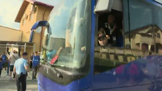Bătaie între suporteri înainte de Dinamo - Oțelul! Jandarmii au intervenit_20