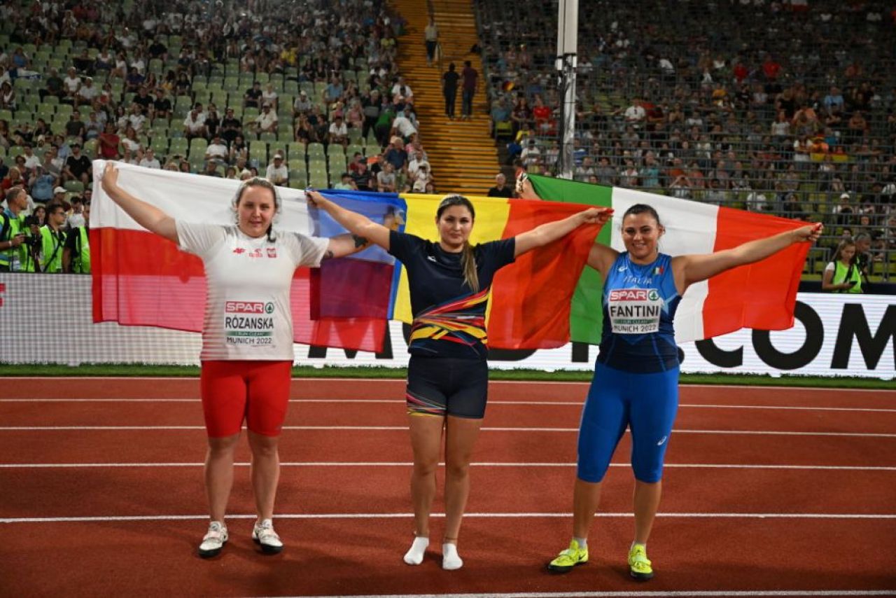 Ce performanță! Bianca Ghelber, campioană europeană la aruncarea ciocanului_1