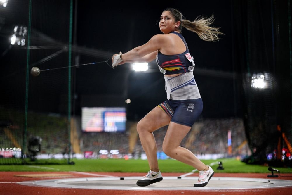 Ce performanță! Bianca Ghelber, campioană europeană la aruncarea ciocanului_4