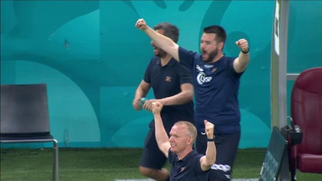 Lui Dică nu i-a venit să creadă! Reacția antrenorului de la FCSB, după al doilea gol al lui Viking_6