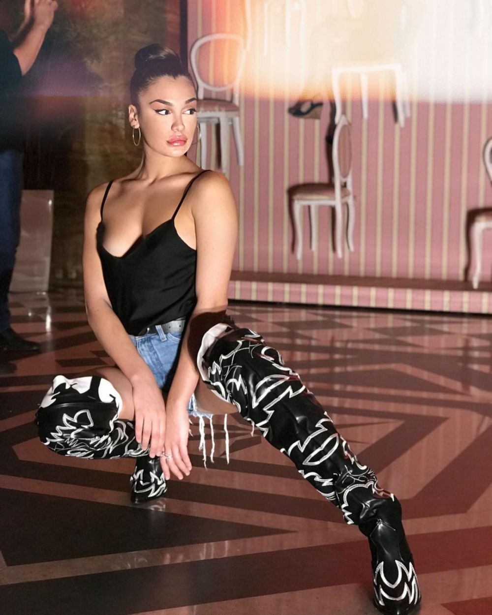 Starul lui Manchester City a dat lovitura! Se iubește cu o dansatoare de cabaret ultra sexy _16