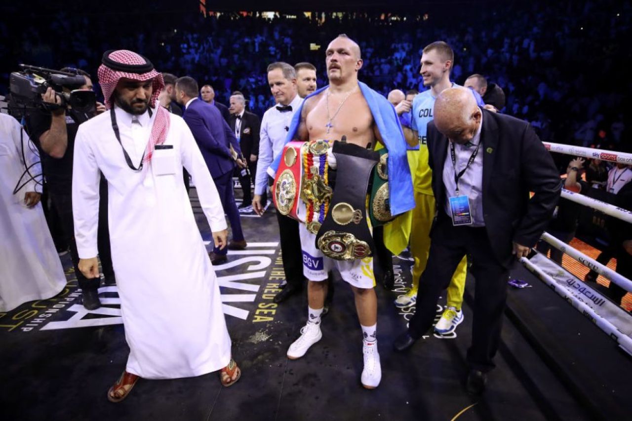 Ucraineanul Oleksandr Usyk l-a învins pe Anthony Joshua! Discurs halucinant al britanicului, care a izbucnit în lacrimi la conferință _17