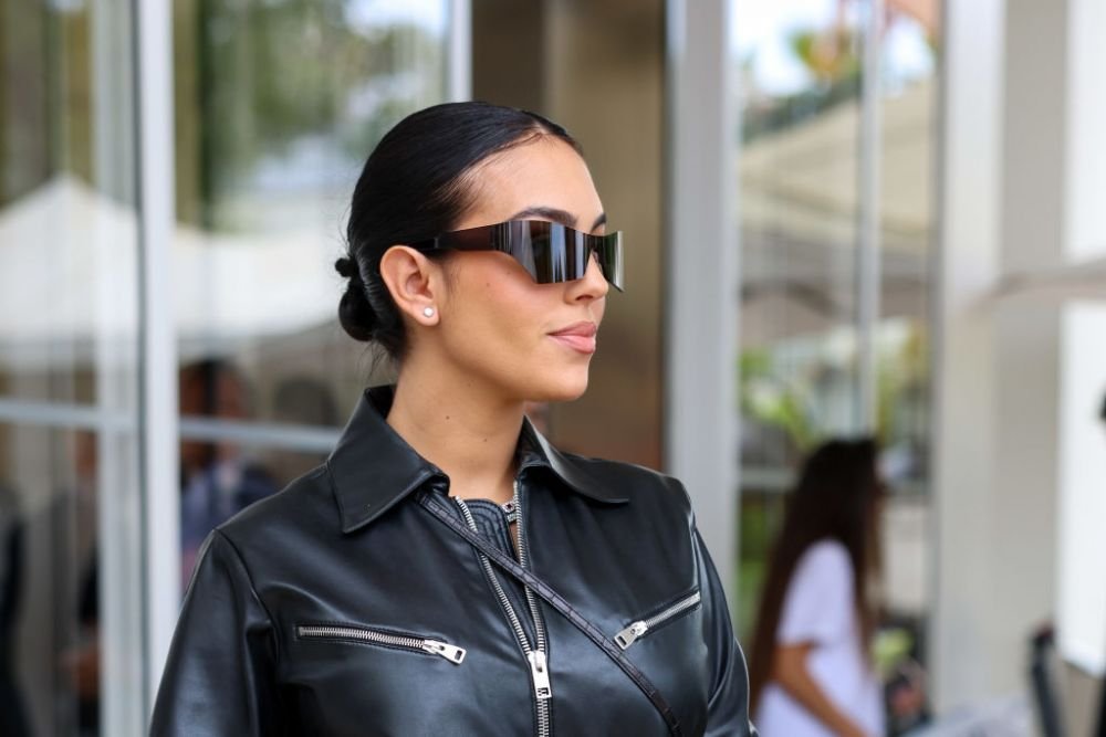 „Ce bărbat norocos e Ronaldo!” Georgina, cu decolteul la vedere într-o rochie ultra-mulată! Apariție incendiară a iubitei fotbalistului _139