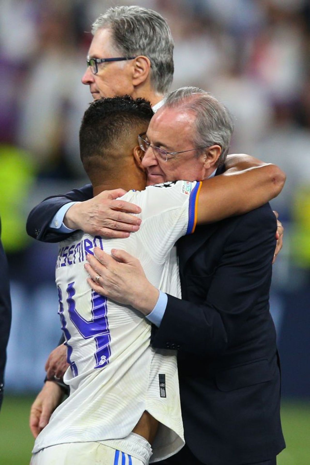 Prima reacție a lui Florentino Perez după ce Casemiro a plecat de la Real Madrid: „Și-a câștigat acest drept!” _3