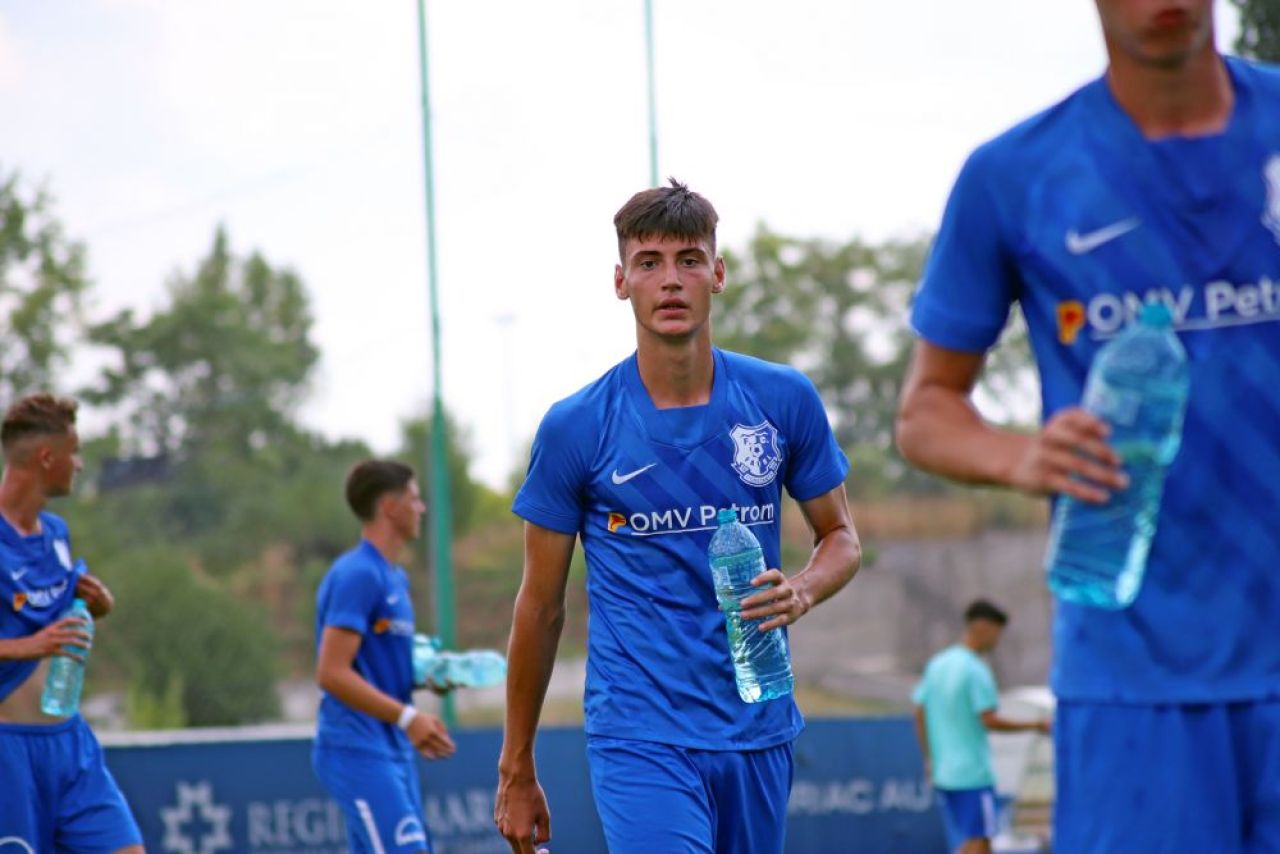 Farul a învins Dinamo, în prima etapă a Ligii de Tineret. La meci au asistat Burleanu și mai mulți oficiali FRF_4