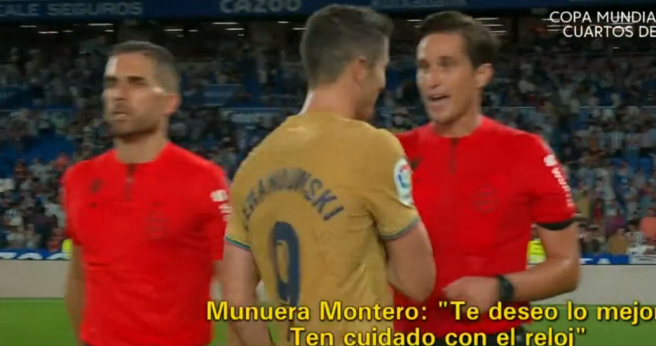„Ai grijă cu ceasul!” Arbitrul de la meciul Barcelonei a glumit pe seama lui Lewandowski la finalul meciului! Imaginile virale _1