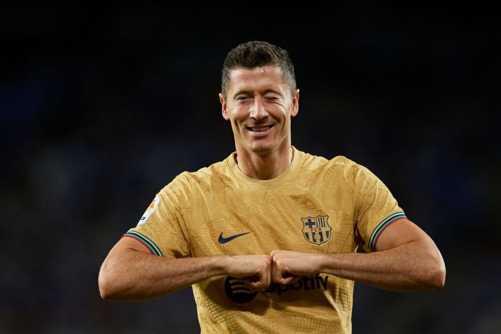 „Ai grijă cu ceasul!” Arbitrul de la meciul Barcelonei a glumit pe seama lui Lewandowski la finalul meciului! Imaginile virale _2