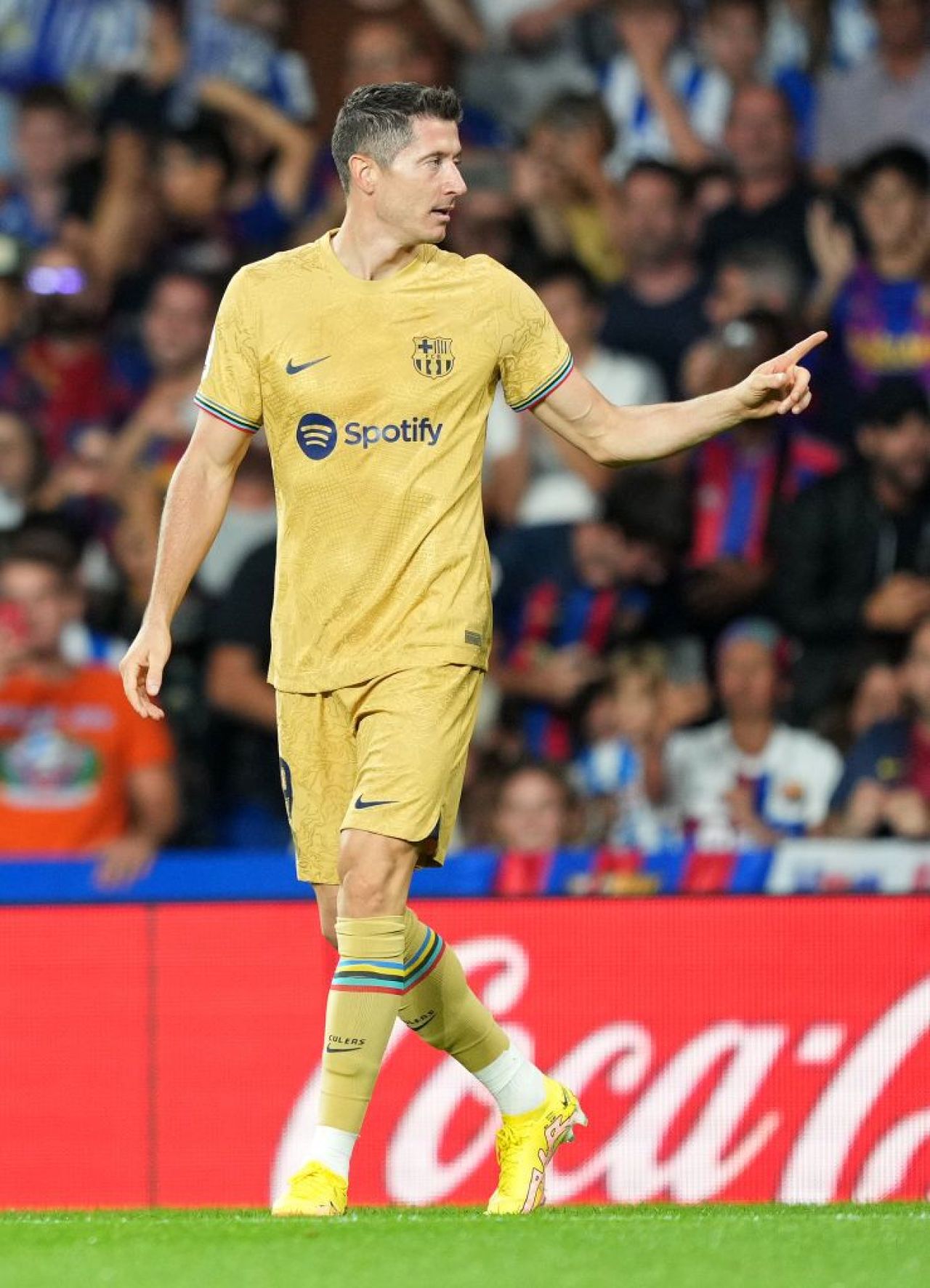 „Ai grijă cu ceasul!” Arbitrul de la meciul Barcelonei a glumit pe seama lui Lewandowski la finalul meciului! Imaginile virale _6