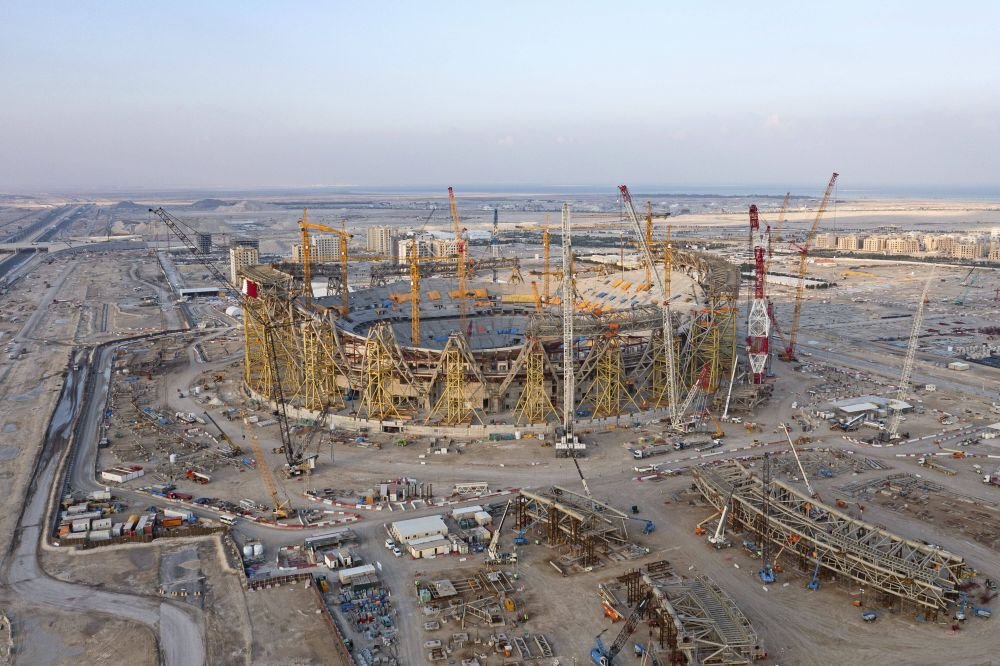 Campionatul Mondial din Qatar: muncitori neplătiți, arestați și expulzați după ce și-au cerut drepturile!