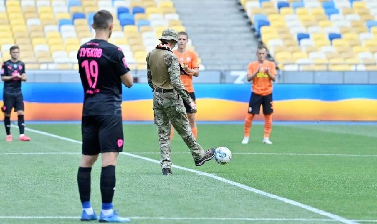 Campionatul de fotbal din Ucraina s-a reluat! Șahtior Donețk a jucat în primul meci, disputat în capitala Kiev_1