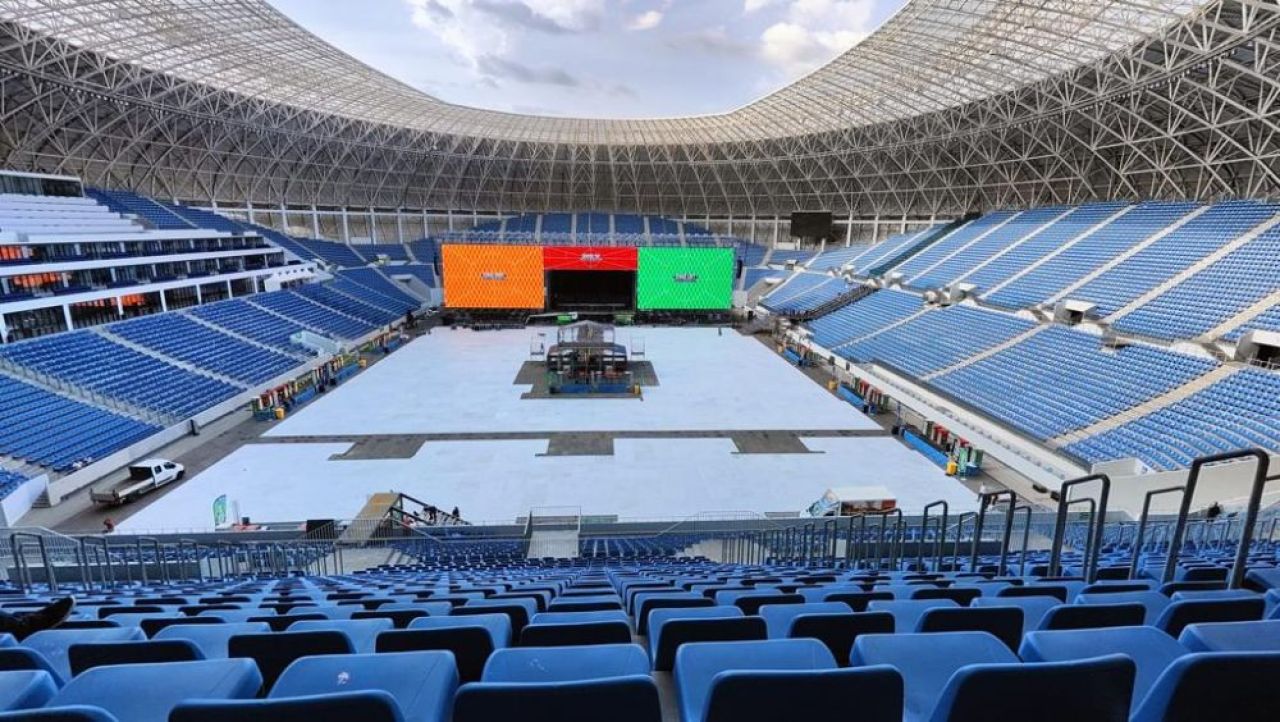 Transformarea arenei din Bănie. Întrebat dacă va merge la festivalul IntenCity, pe