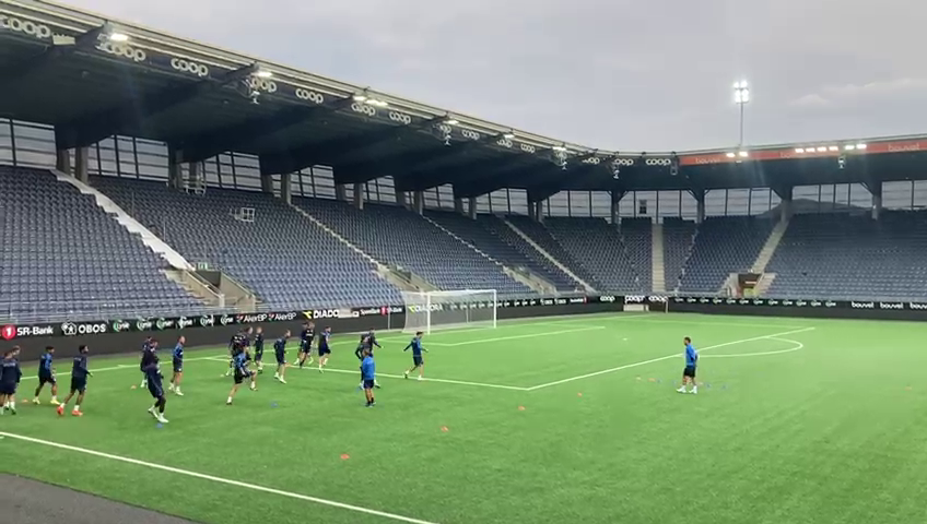 FCSB a efectuat ultimul antrenament înaintea meciului cu Viking! Cum s-au descurcat băieții lui Rădoi pe sinteticul din Norvegia_6