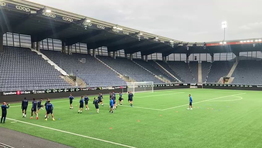 FCSB a efectuat ultimul antrenament înaintea meciului cu Viking! Cum s-au descurcat băieții lui Rădoi pe sinteticul din Norvegia_12