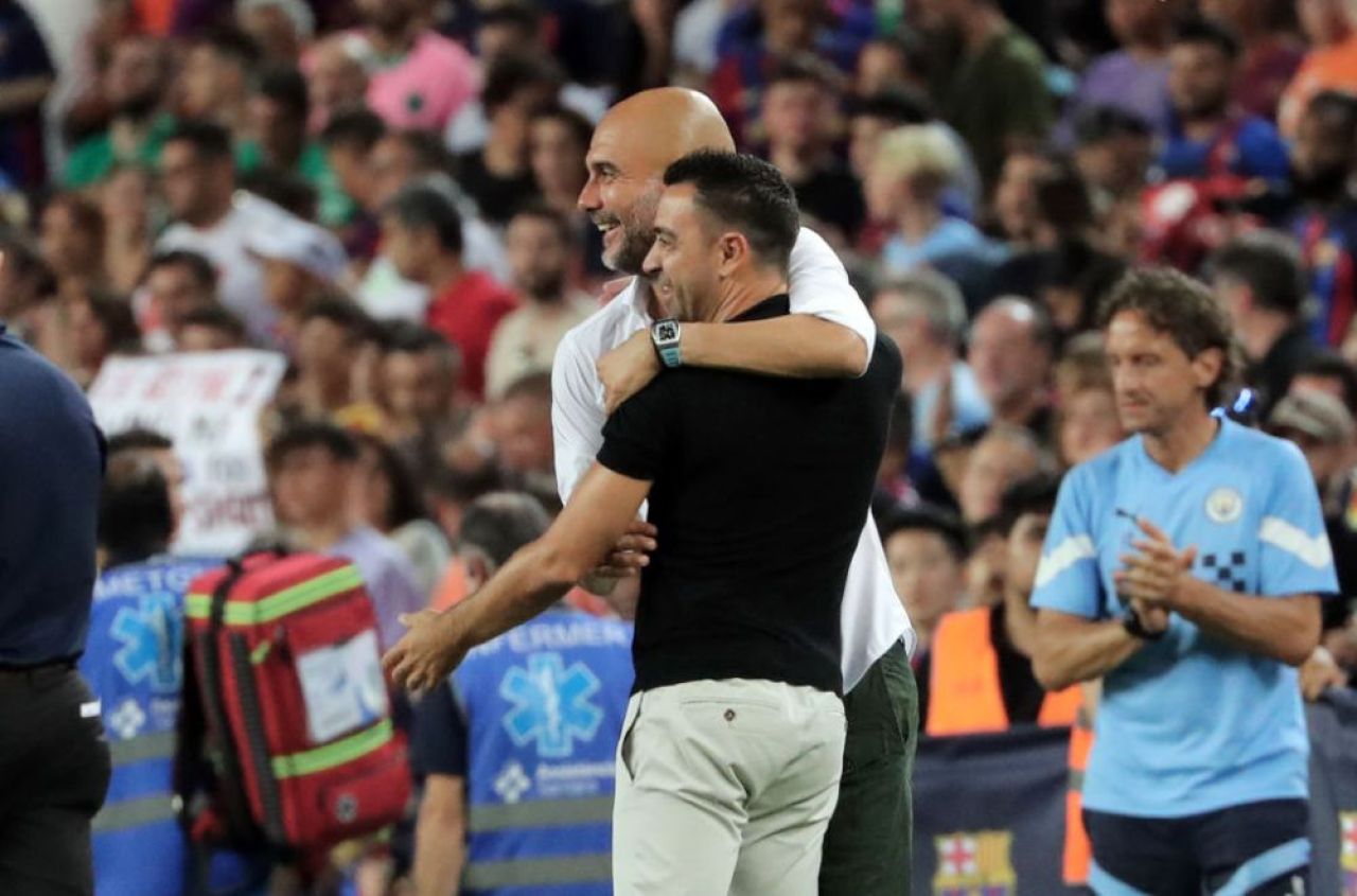 Xavi Hernandez și Pep Guardiola, conferință la comun după amicalul caritabil! Antrenorii au vorbit de Bernardo Silva: „Îi place Barcelona!” _5