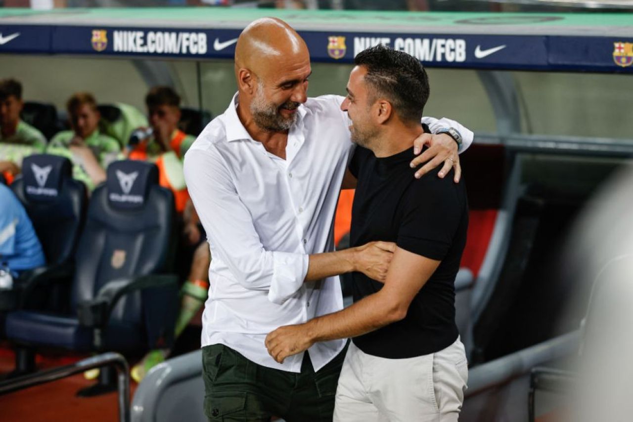 Xavi Hernandez și Pep Guardiola, conferință la comun după amicalul caritabil! Antrenorii au vorbit de Bernardo Silva: „Îi place Barcelona!” _10