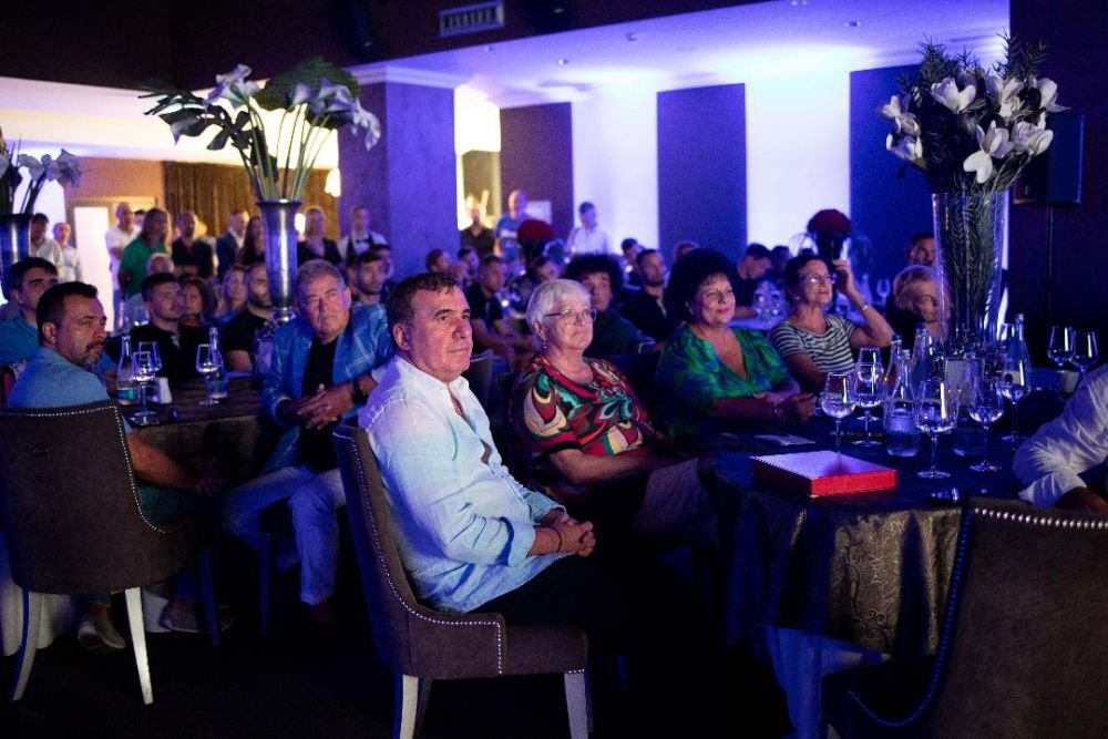 Clubul Sportiv Municipal Constanța și-a lansat oficial identitatea. Gică Hagi, Ilie Floroiu și Elena Frîncu au fost prezenți la eveniment_8
