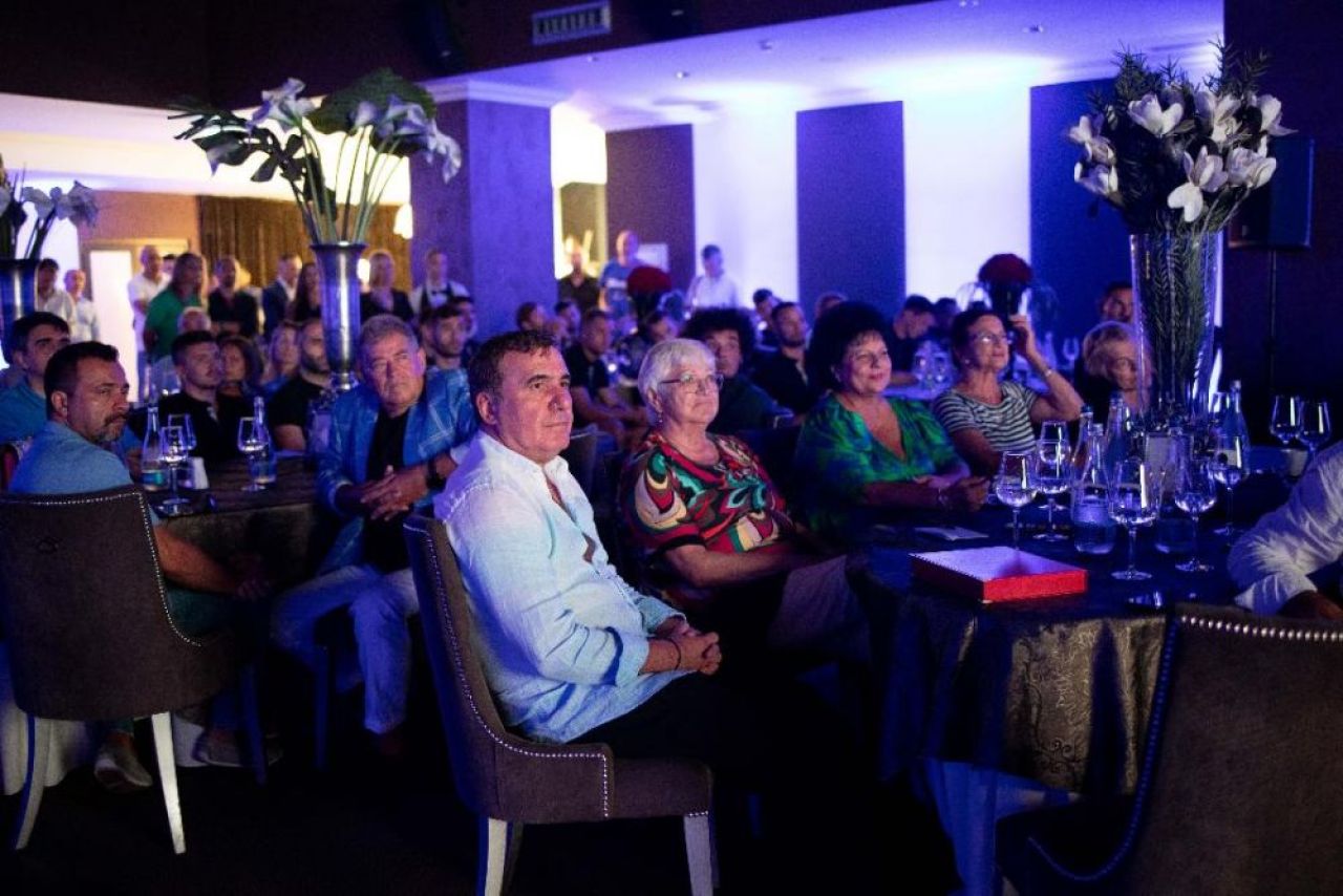 Clubul Sportiv Municipal Constanța și-a lansat oficial identitatea. Gică Hagi, Ilie Floroiu și Elena Frîncu au fost prezenți la eveniment_8