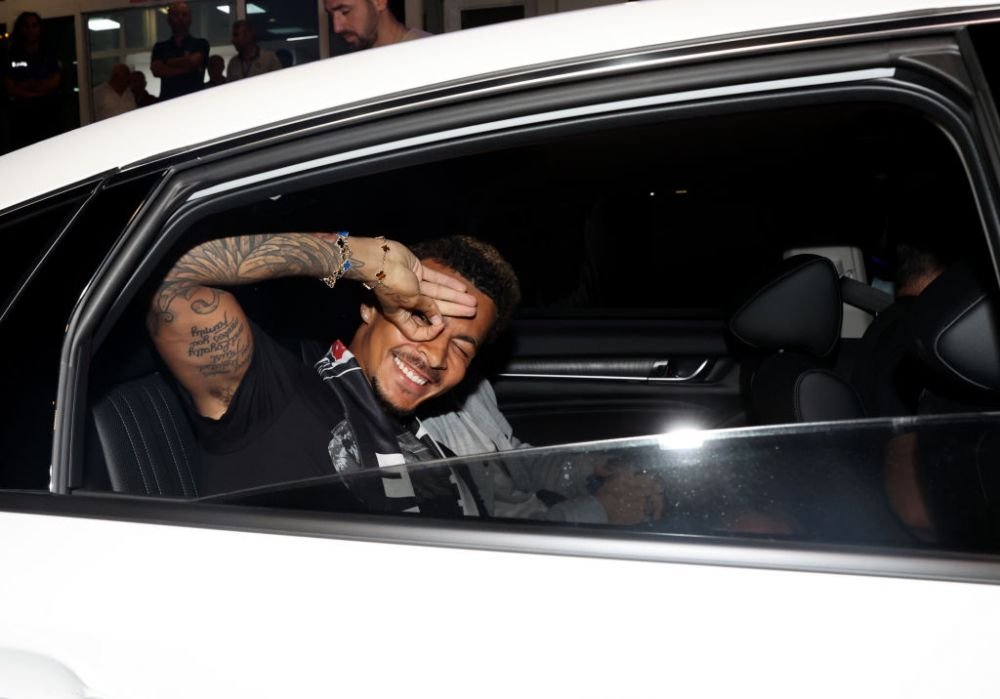 Dele Alli a plecat de la Everton și s-a înțeles cu noua sa echipă! Fanii l-au așteptat la aeroport_10